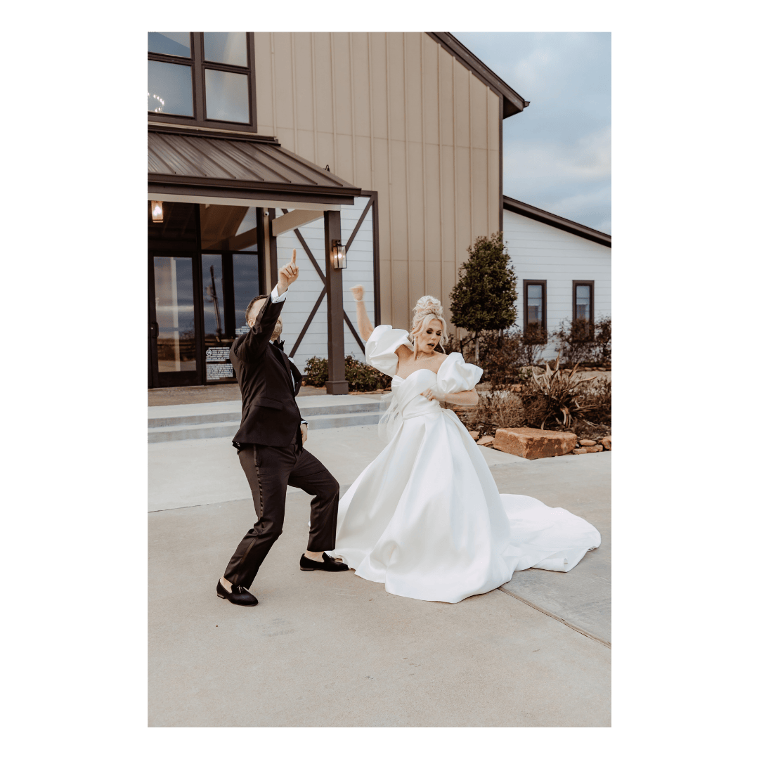 Pronovias_Ixion_Davids_Bridal_Bride_and_groom.png