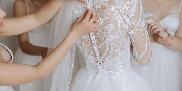 Houston Wedding Dress Trends for 2024 - Modern Affinity