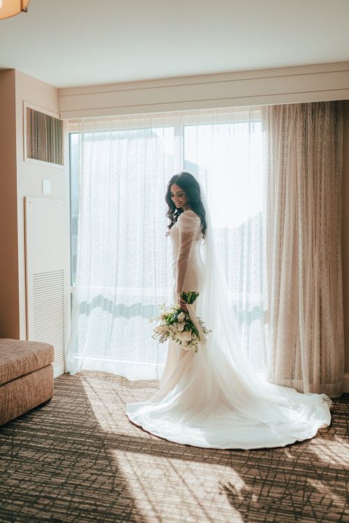 Modern-Affinity-Bridal_Houston-Wedding-Dress_happy-brides_11